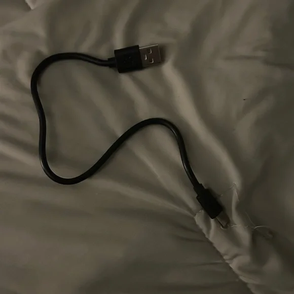 USB-C Portable Charger - Picture 8 of 8